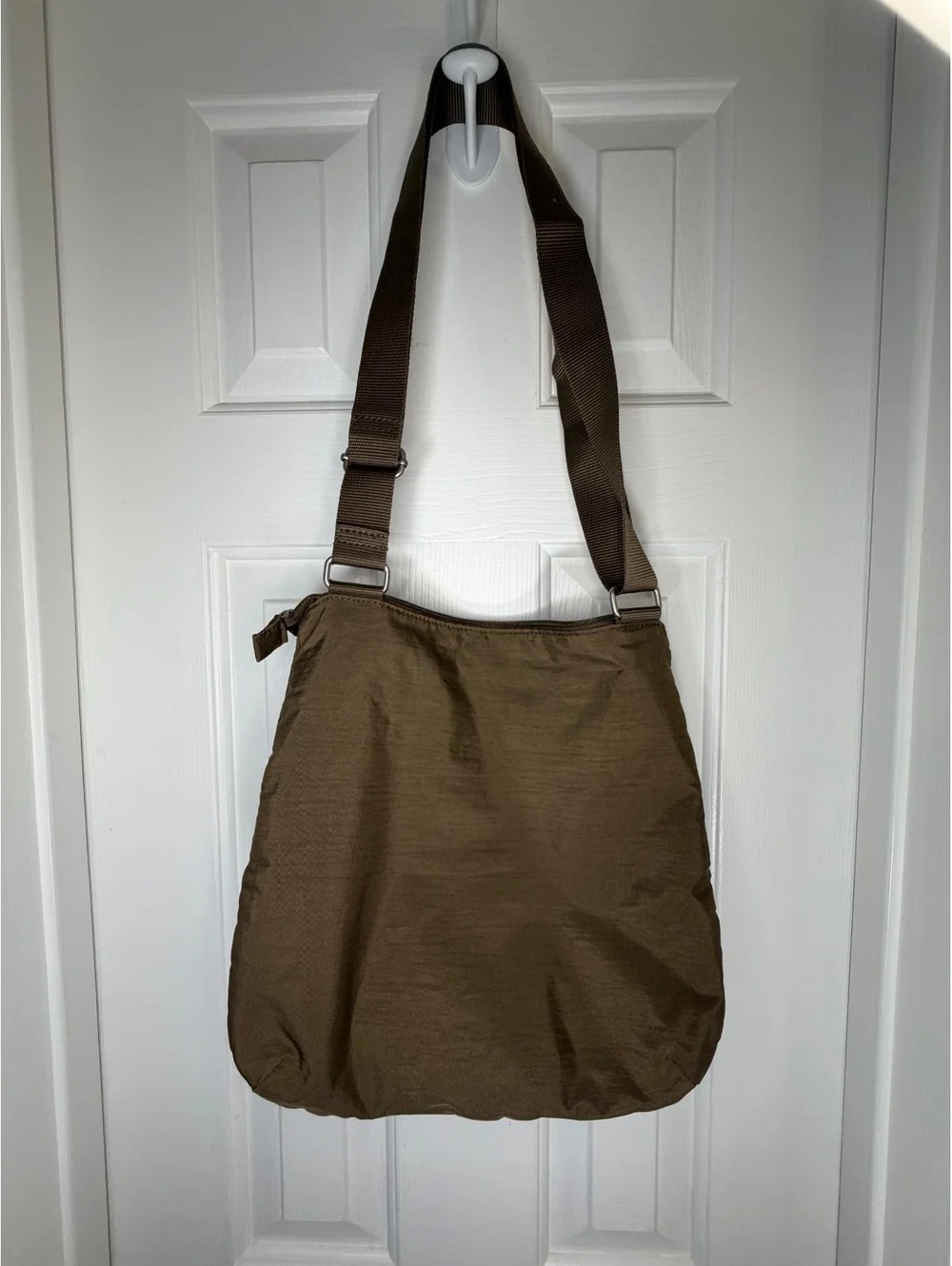 Baggallini Brown Crossbody – Lightweight Nylon, Adjustable Strap, Travel Purse